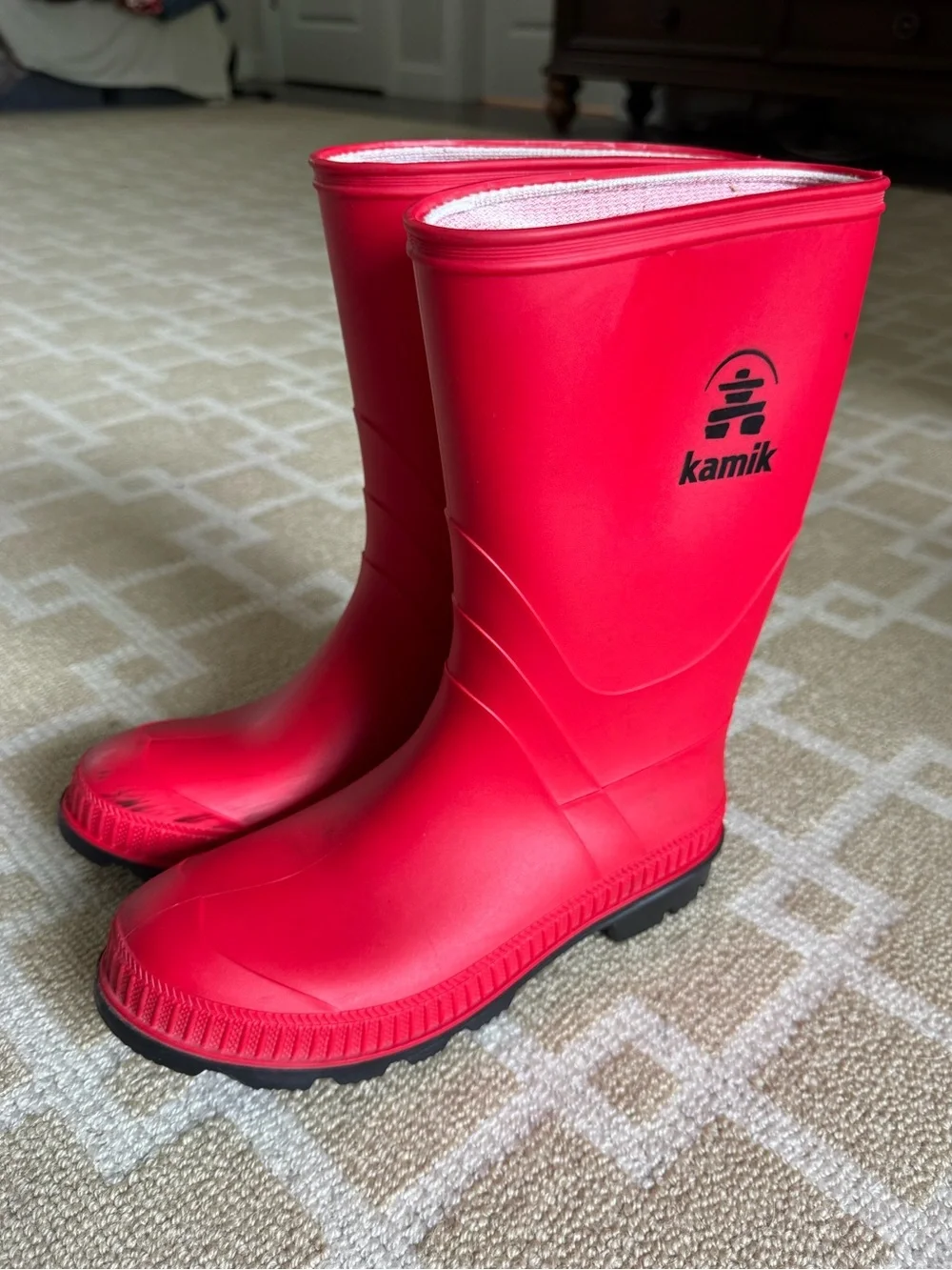 Kamik Waterproof Rubber Rain Boots Bright Red Black Lug Sole Kids Size 5